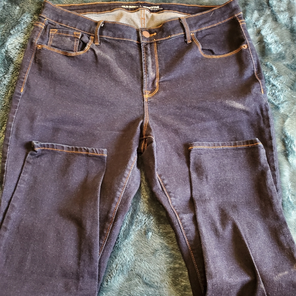 Old Navy Rockstar Mid-Rise Skinny (16 SHORT)